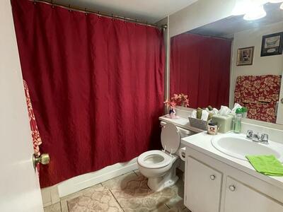 812 Sky Pine Way, Greenacres, FL 33415