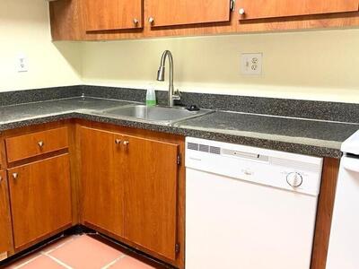 7911 N Colony Circle, Tamarac, FL 33321