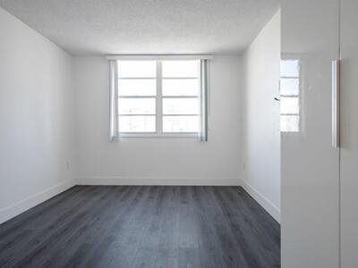 300 Bayview Drive, Sunny Isles Beach, FL 33160