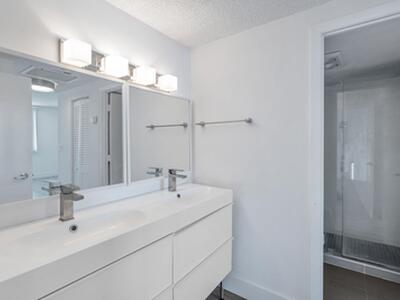 300 Bayview Drive, Sunny Isles Beach, FL 33160