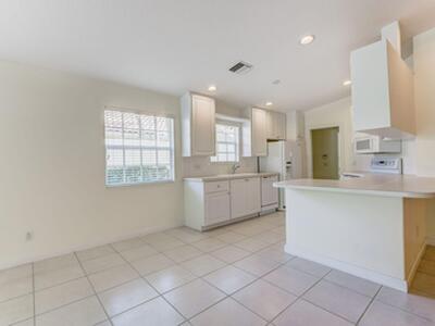 923 Magdalena Road, Palm Beach Gardens, FL 33410