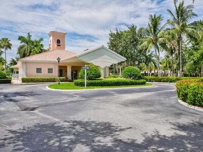 923 Magdalena Road, Palm Beach Gardens, FL 33410