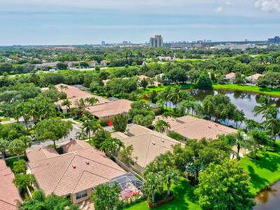 923 Magdalena Road, Palm Beach Gardens, FL 33410