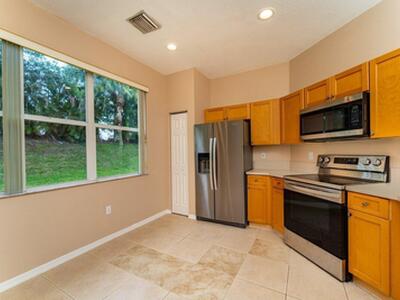 806 SW Rocky Bayou Ter Terrace, Port Saint Lucie, FL 34986