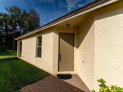 806 SW Rocky Bayou Ter Terrace, Port Saint Lucie, FL 34986