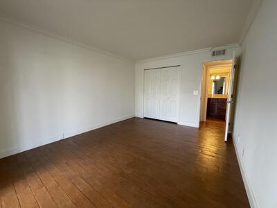 101 Wellington L, West Palm Beach, FL 33417