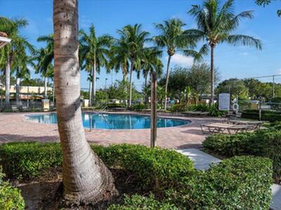 3553 Forest Hill Blvd, Palm Springs, FL 33406