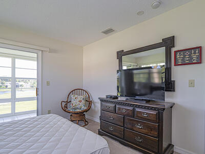 36 Pine Arbor Lane, Vero Beach, FL 32962