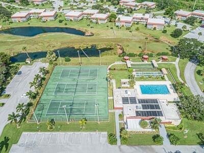 36 Pine Arbor Lane, Vero Beach, FL 32962