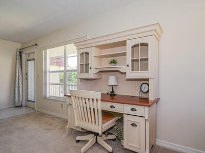 36 Pine Arbor Lane, Vero Beach, FL 32962