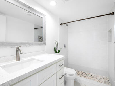 153 W Laurel Drive, Margate, FL 33063