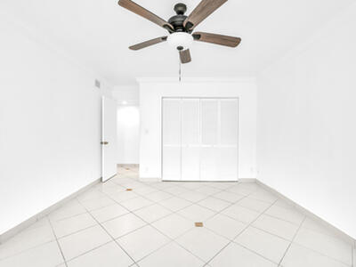 153 W Laurel Drive, Margate, FL 33063