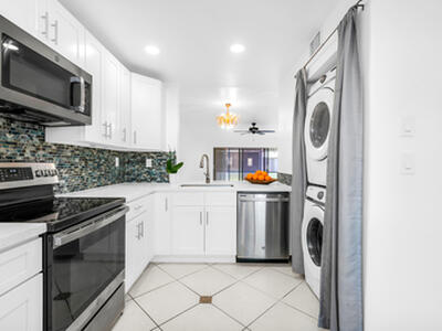 153 W Laurel Drive, Margate, FL 33063