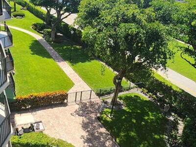 859 Jeffery Street SE, Boca Raton, FL 33487