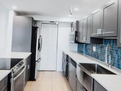 859 Jeffery Street SE, Boca Raton, FL 33487