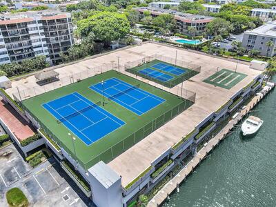 859 Jeffery Street SE, Boca Raton, FL 33487