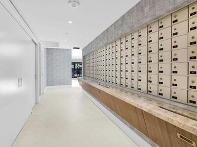 859 Jeffery Street SE, Boca Raton, FL 33487