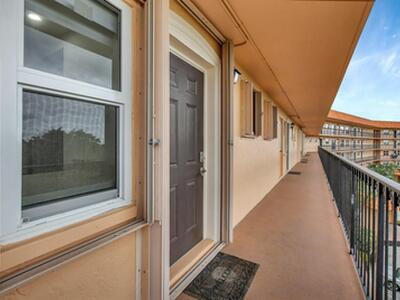 2871 N Ocean Boulevard, Boca Raton, FL 33431