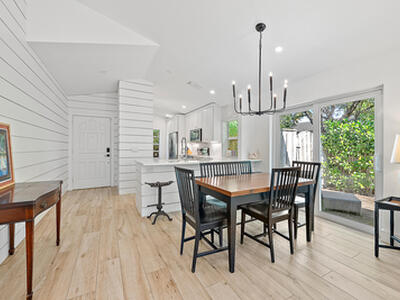 15 Commodore Place, Palm Beach Gardens, FL 33418