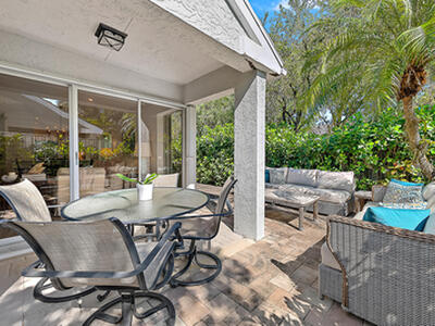 15 Commodore Place, Palm Beach Gardens, FL 33418