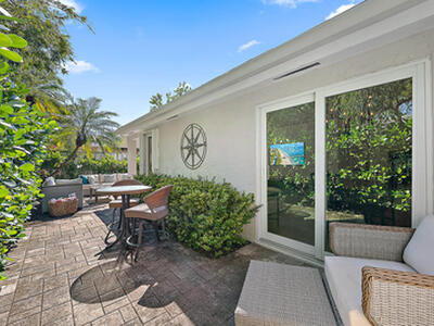 15 Commodore Place, Palm Beach Gardens, FL 33418