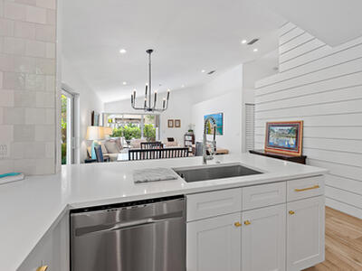 15 Commodore Place, Palm Beach Gardens, FL 33418