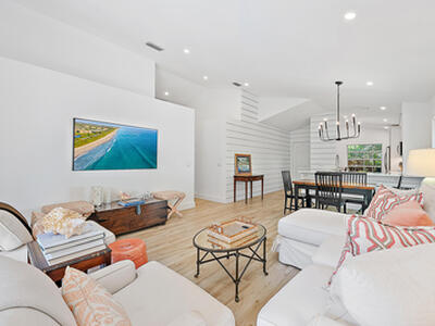 15 Commodore Place, Palm Beach Gardens, FL 33418