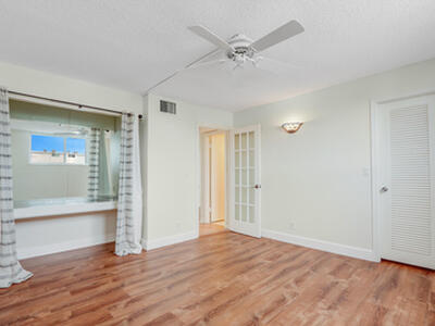 104 Paradise Harbour Boulevard, North Palm Beach, FL 33408