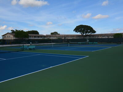 89 Canterbury D, West Palm Beach, FL 33417