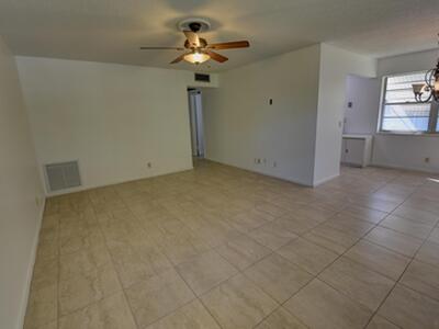 89 Canterbury D, West Palm Beach, FL 33417