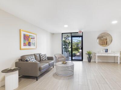 955 Egret Circle, Delray Beach, FL 33444