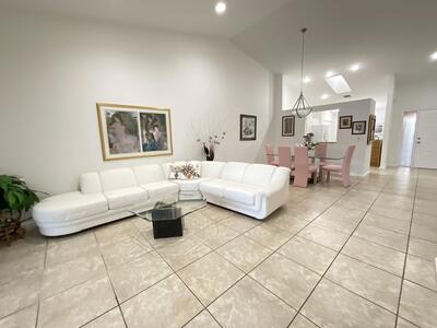 5570 Royal Lake Circle, Boynton Beach, FL 33437