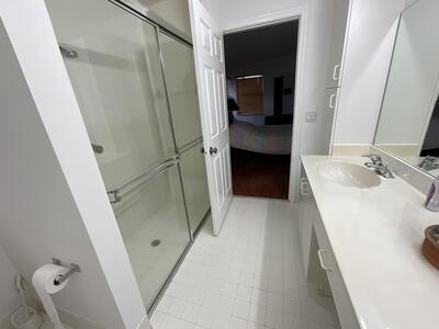 5570 Royal Lake Circle, Boynton Beach, FL 33437