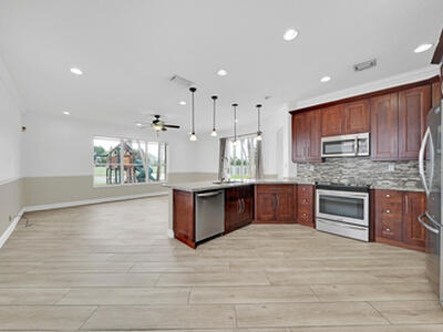 5878 Bay Hill Circle, Lake Worth, FL 33463