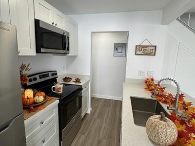 103 E Tiffany Drive, West Palm Beach, FL 33407