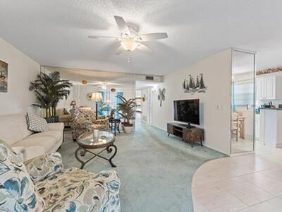 14 Lake Vista Trail, Port Saint Lucie, FL 34952