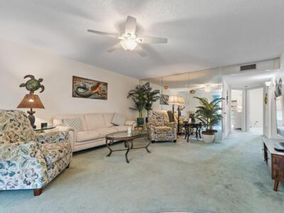 14 Lake Vista Trail, Port Saint Lucie, FL 34952