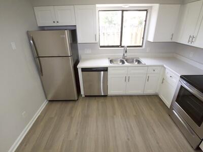 9220 Roan Lane, West Palm Beach, FL 33403