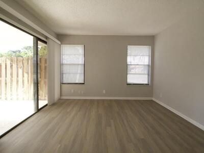 9220 Roan Lane, West Palm Beach, FL 33403