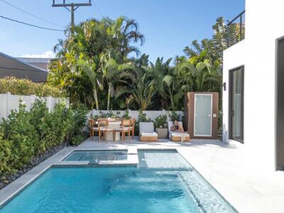 West Palm Beach, FL 33407