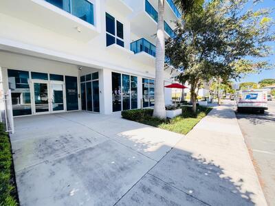 1 S Palmway, Lake Worth Beach, FL 33460