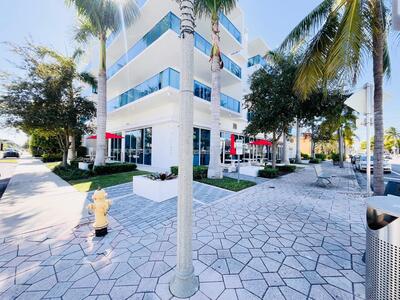 1 S Palmway, Lake Worth Beach, FL 33460