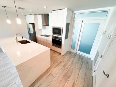 1 S Palmway, Lake Worth Beach, FL 33460