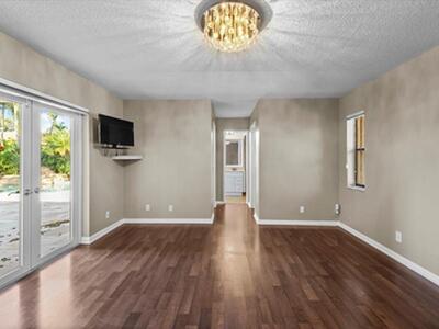 5434 NW 87th Terrace, Coral Springs, FL 33067