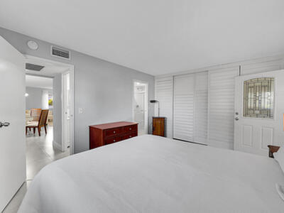 646 Flanders N, Delray Beach, FL 33484