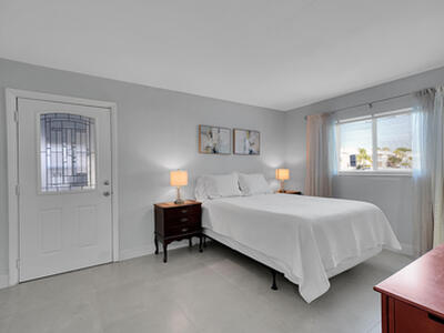 646 Flanders N, Delray Beach, FL 33484