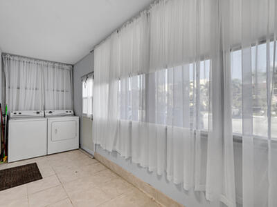 646 Flanders N, Delray Beach, FL 33484