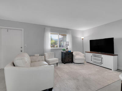 646 Flanders N, Delray Beach, FL 33484