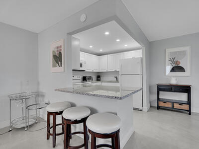 646 Flanders N, Delray Beach, FL 33484