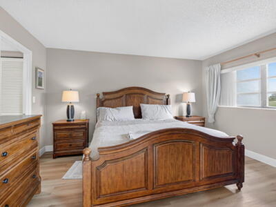 451 Greensward Lane, Delray Beach, FL 33445